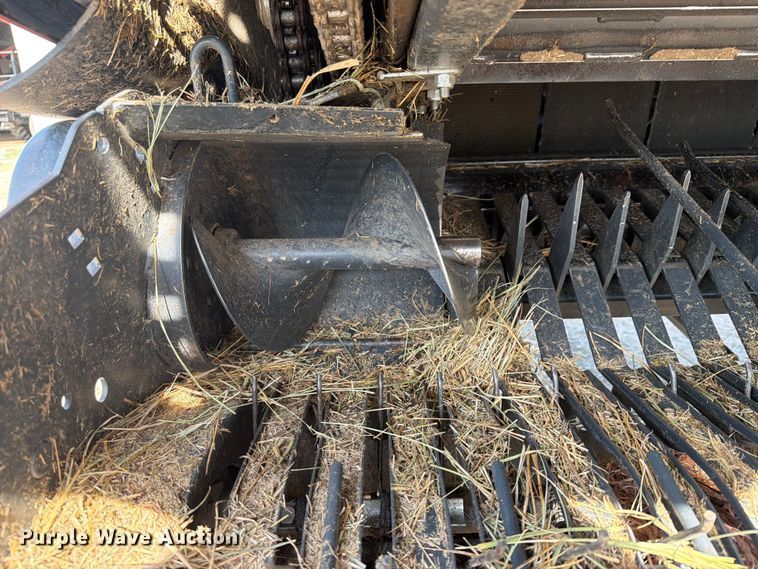 image for item FN2555 Kubota BV4160 round baler
