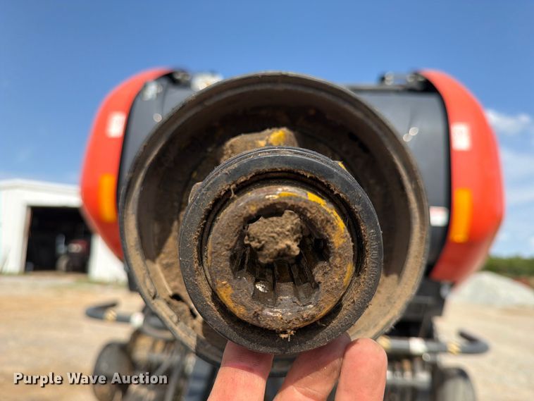image for item FN2555 Kubota BV4160 round baler