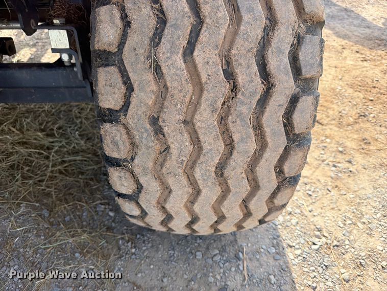 image for item FN2555 Kubota BV4160 round baler