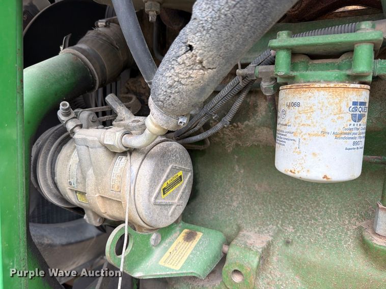 image for item FP4039 1989 John Deere 8760 4WD tractor