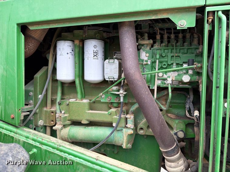 image for item FP4039 1989 John Deere 8760 4WD tractor