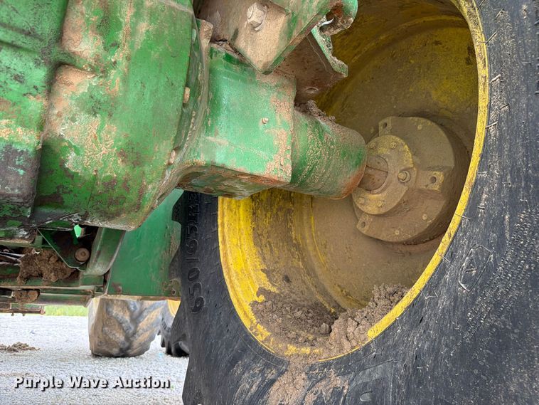 image for item FP4039 1989 John Deere 8760 4WD tractor