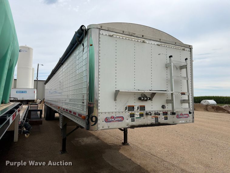 image for item FT6669 2011 Wilson DWH-500 Pacesetter grain trailer