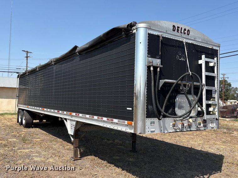 image for item JM9387 2011 Wilson DWG-550WB grain trailer