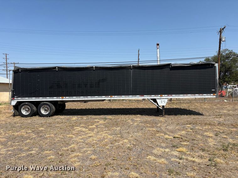 image for item JM9387 2011 Wilson DWG-550WB grain trailer