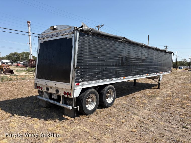 image for item JM9387 2011 Wilson DWG-550WB grain trailer