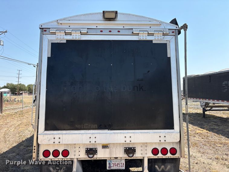 image for item JM9387 2011 Wilson DWG-550WB grain trailer