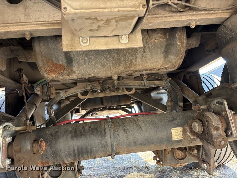 image for item JM9387 2011 Wilson DWG-550WB grain trailer
