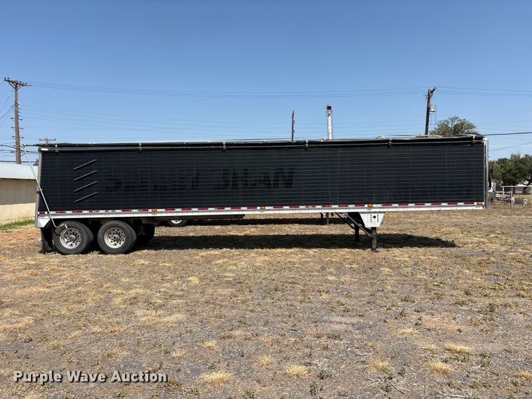 image for item JM9388 2013 Wilson DWG-550WB grain trailer