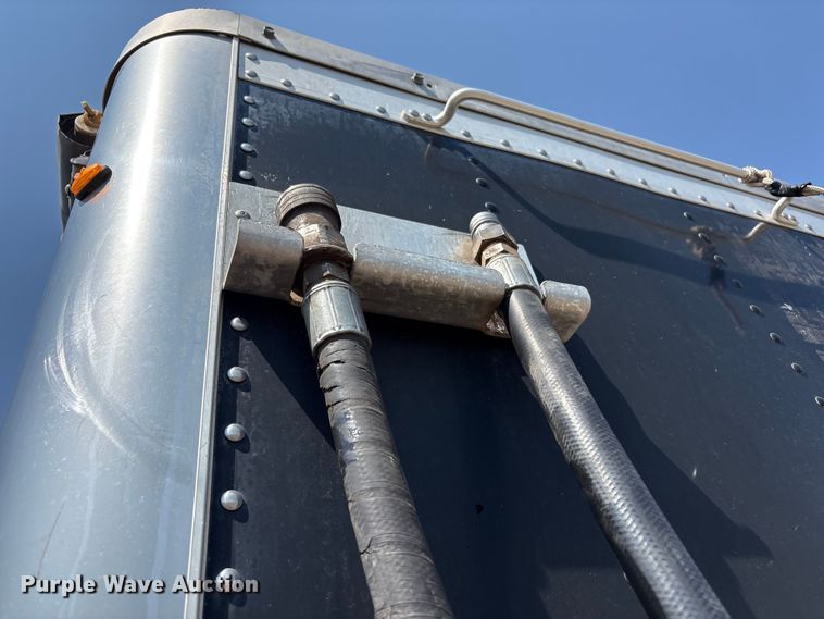 image for item JM9388 2013 Wilson DWG-550WB grain trailer