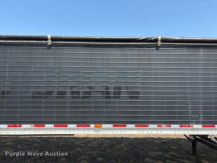 image for item JM9388 2013 Wilson DWG-550WB grain trailer