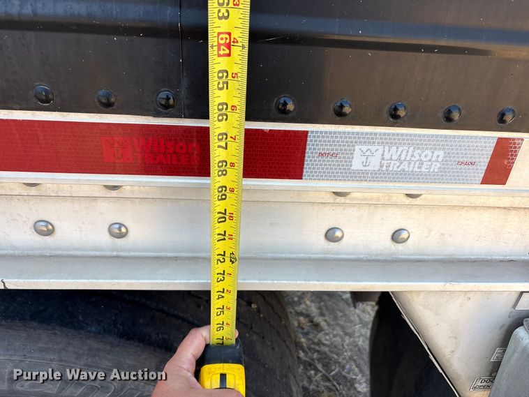 image for item JM9388 2013 Wilson DWG-550WB grain trailer