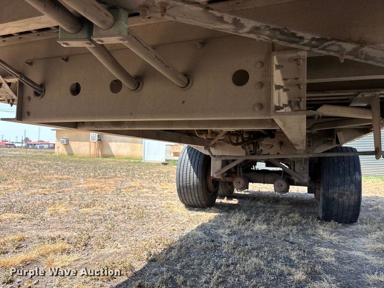 image for item JM9388 2013 Wilson DWG-550WB grain trailer