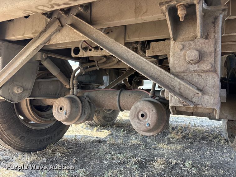 image for item JM9388 2013 Wilson DWG-550WB grain trailer