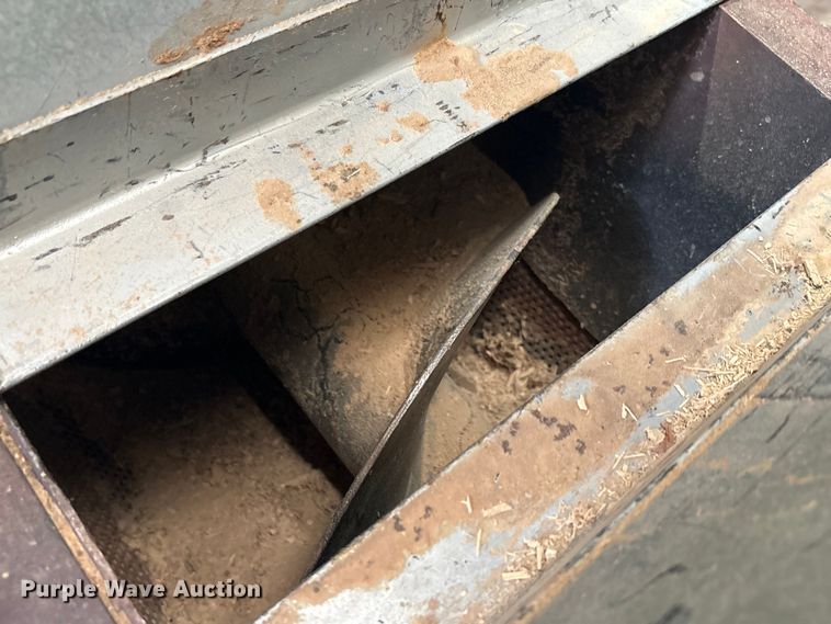 image for item JM9414 Material hopper