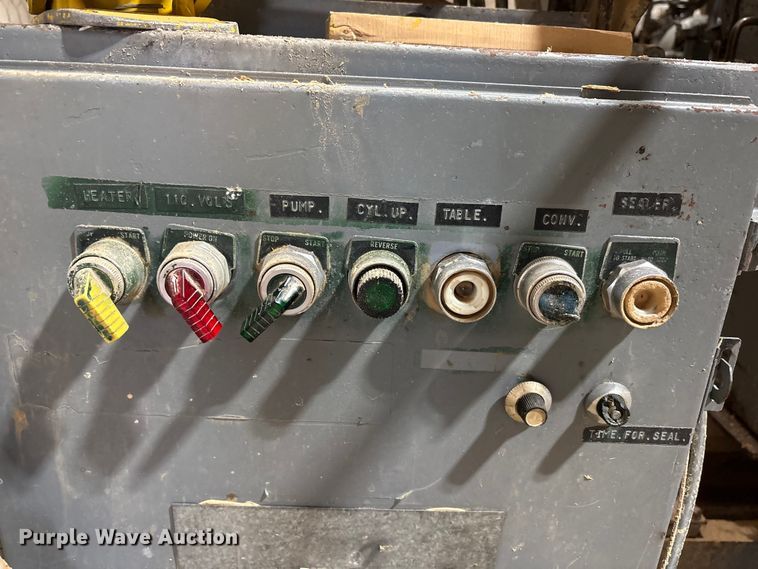 image for item JM9415 Merville machine material bagger