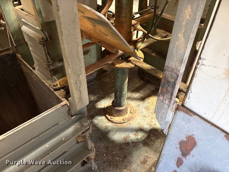 image for item JM9415 Merville machine material bagger