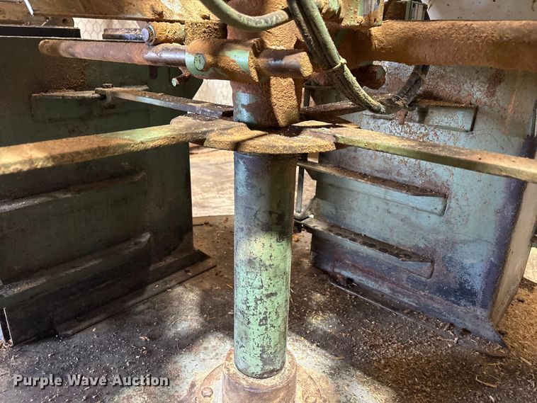 image for item JM9415 Merville machine material bagger
