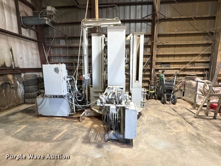 image for item JM9415 Merville machine material bagger