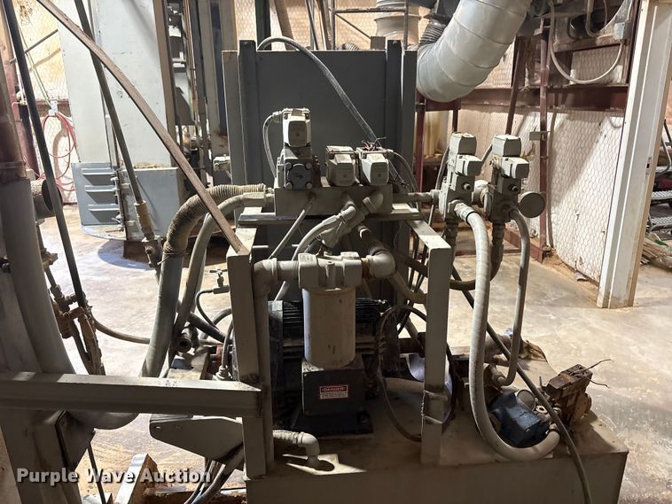 image for item JM9415 Merville machine material bagger