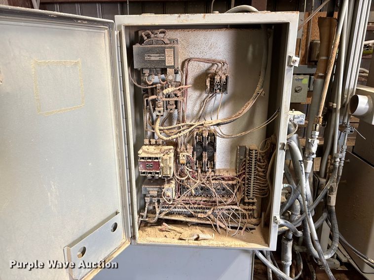 image for item JM9415 Merville machine material bagger