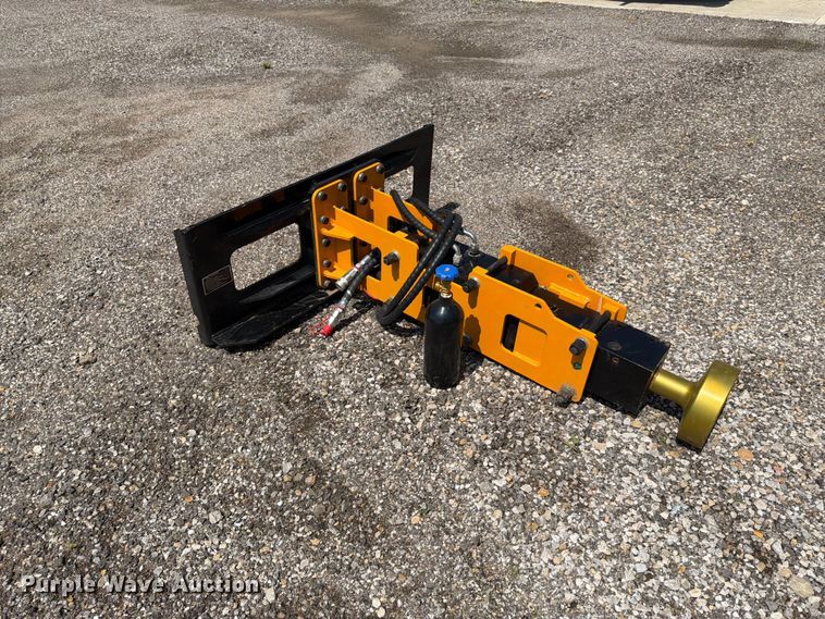 image for item MQ9076 2026 D680 skid steer pile hammer