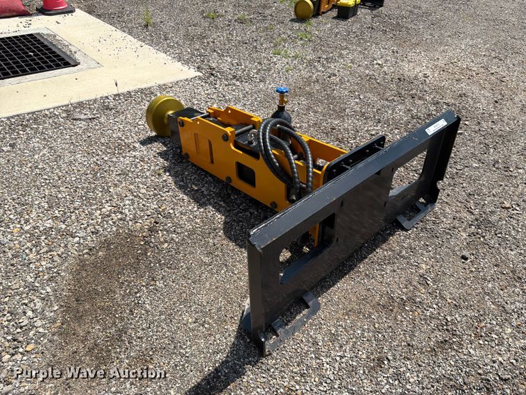image for item MQ9076 2026 D680 skid steer pile hammer