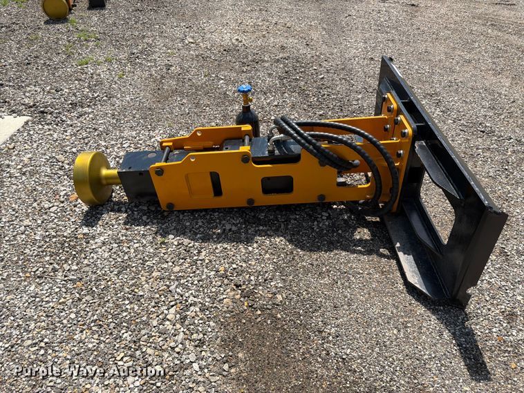 image for item MQ9076 2026 D680 skid steer pile hammer