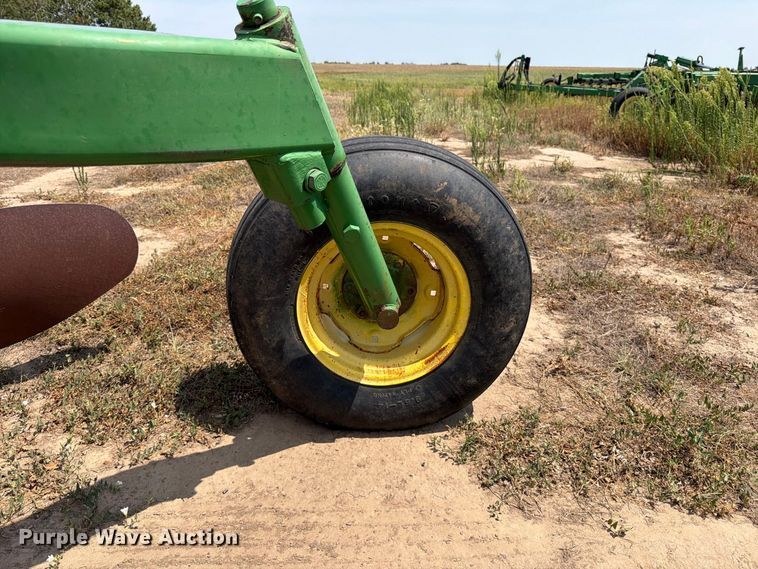image for item MZ9891 John Deere A3600 6 bottom plow