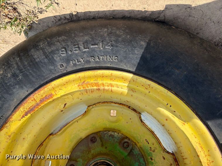 image for item MZ9891 John Deere A3600 6 bottom plow