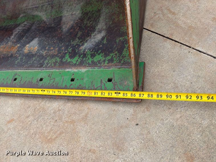 image for item MZ9931 2008 John Deere 7130 MFWD tractor