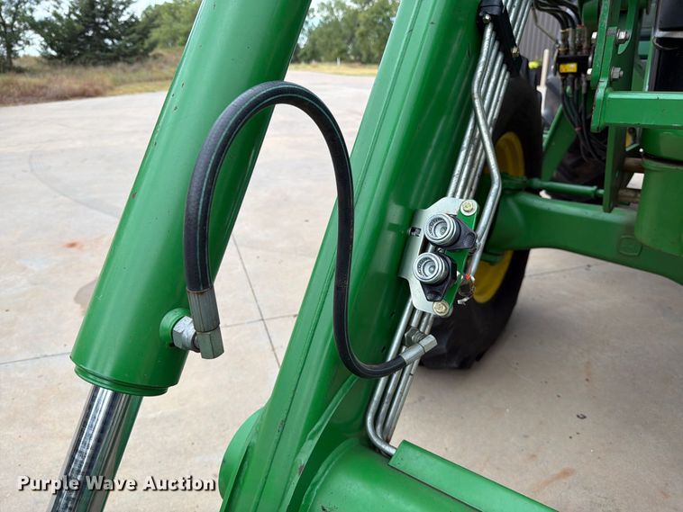 image for item MZ9931 2008 John Deere 7130 MFWD tractor