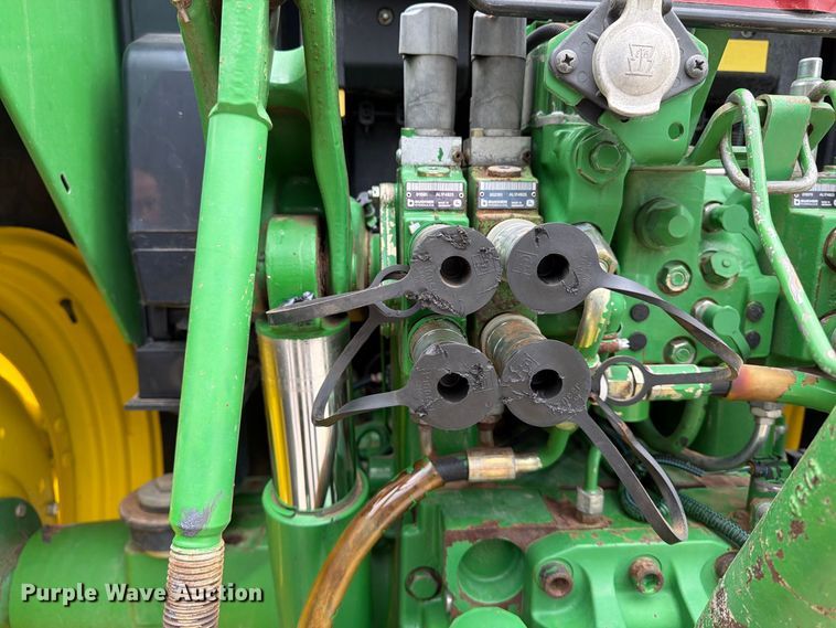 image for item MZ9931 2008 John Deere 7130 MFWD tractor