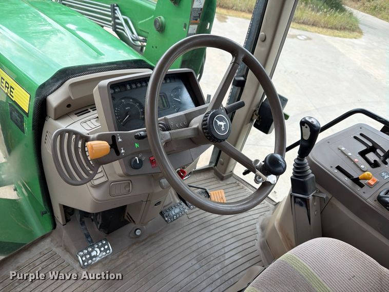 image for item MZ9931 2008 John Deere 7130 MFWD tractor