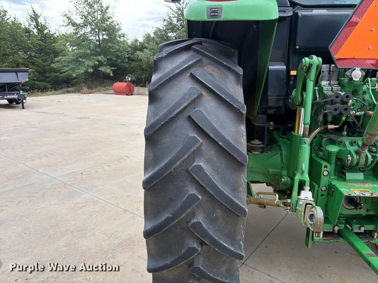 image for item MZ9931 2008 John Deere 7130 MFWD tractor