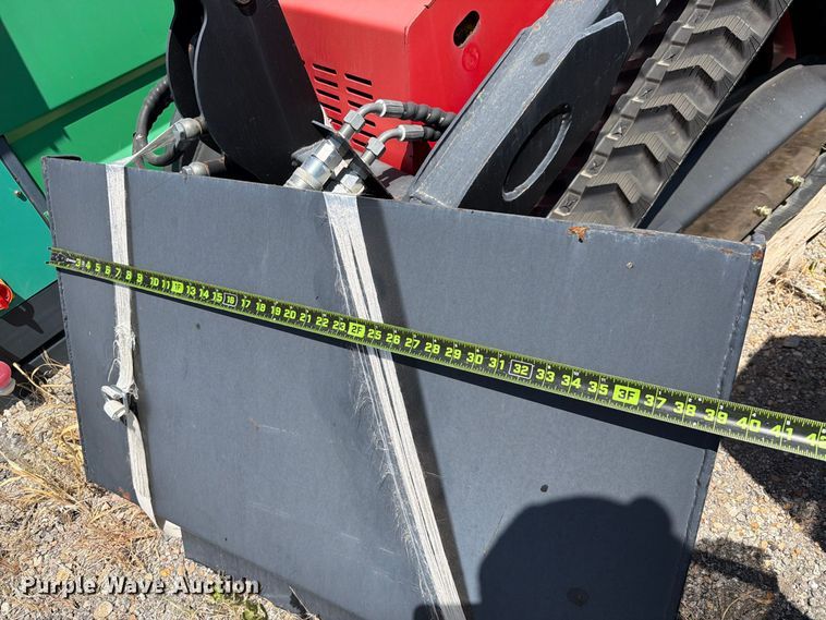 image for item NC9875 Erie Industries SCL850 compact utility loader
