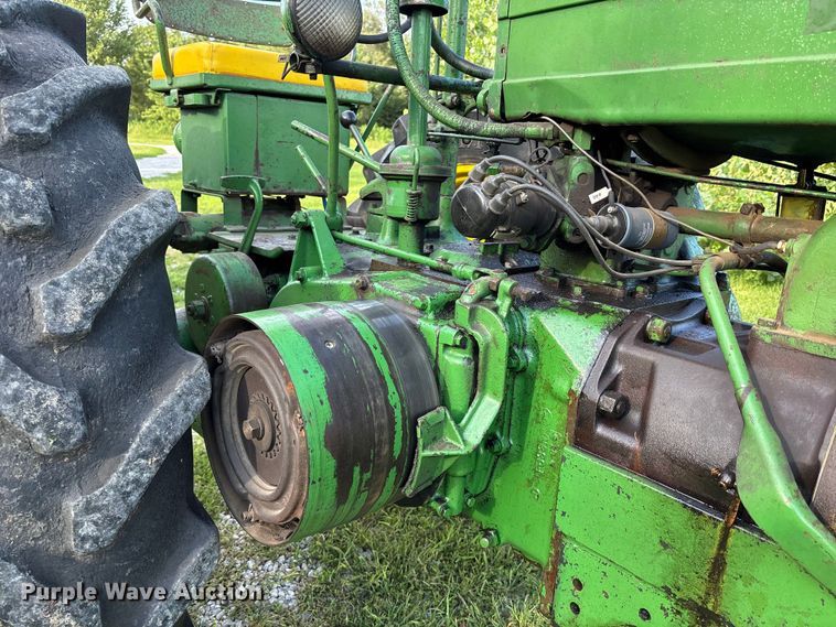 image for item NM9875 1945 John Deere GM tractor