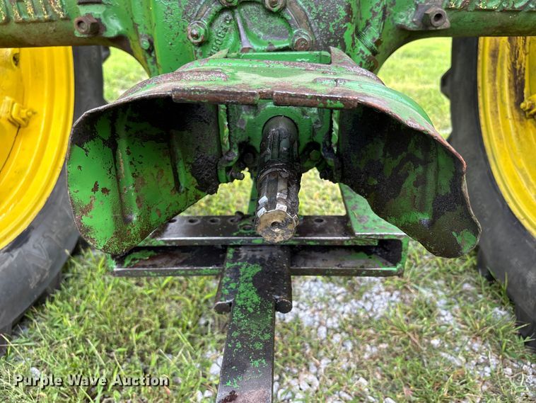 image for item NM9875 1945 John Deere GM tractor