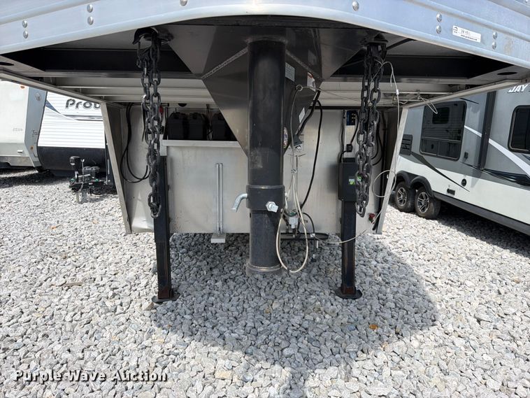 image for item YA4311 2023 Lakota Charger horse trailer
