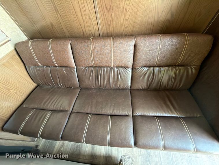 image for item YA4311 2023 Lakota Charger horse trailer