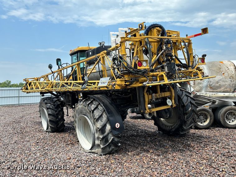 image for item YA4451 2018 RoGator RG1100C sprayer