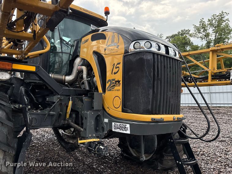 image for item YA4451 2018 RoGator RG1100C sprayer