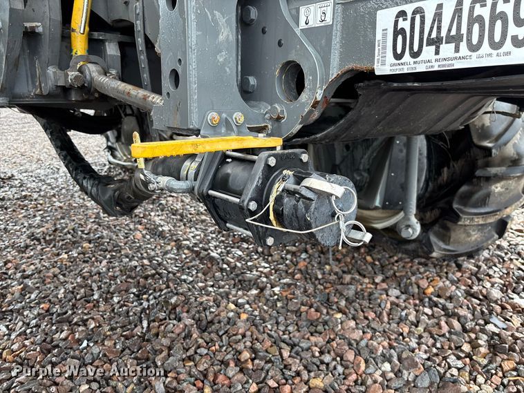 image for item YA4451 2018 RoGator RG1100C sprayer