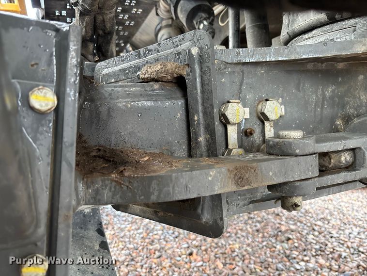 image for item YA4451 2018 RoGator RG1100C sprayer