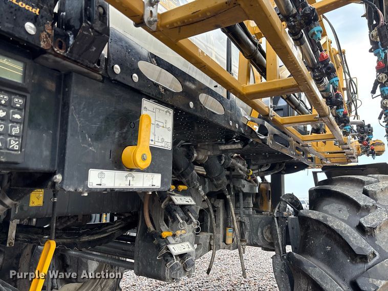 image for item YA4451 2018 RoGator RG1100C sprayer