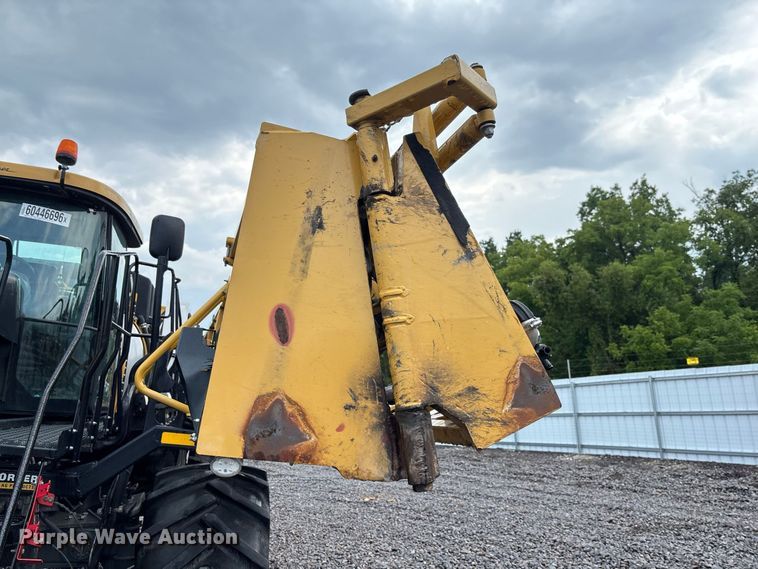 image for item YA4451 2018 RoGator RG1100C sprayer