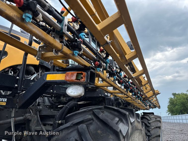 image for item YA4451 2018 RoGator RG1100C sprayer
