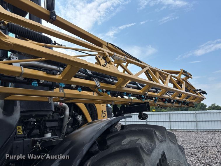 image for item YA4451 2018 RoGator RG1100C sprayer