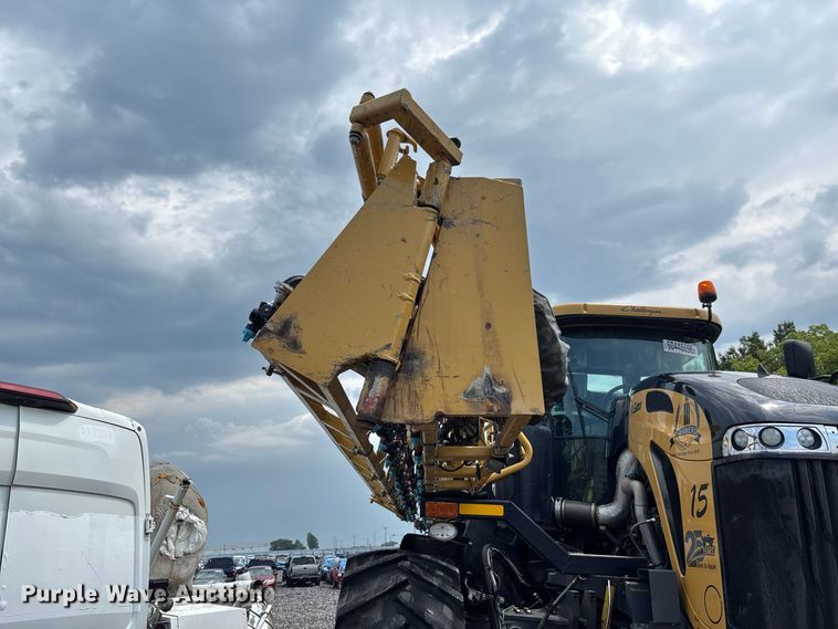 image for item YA4451 2018 RoGator RG1100C sprayer
