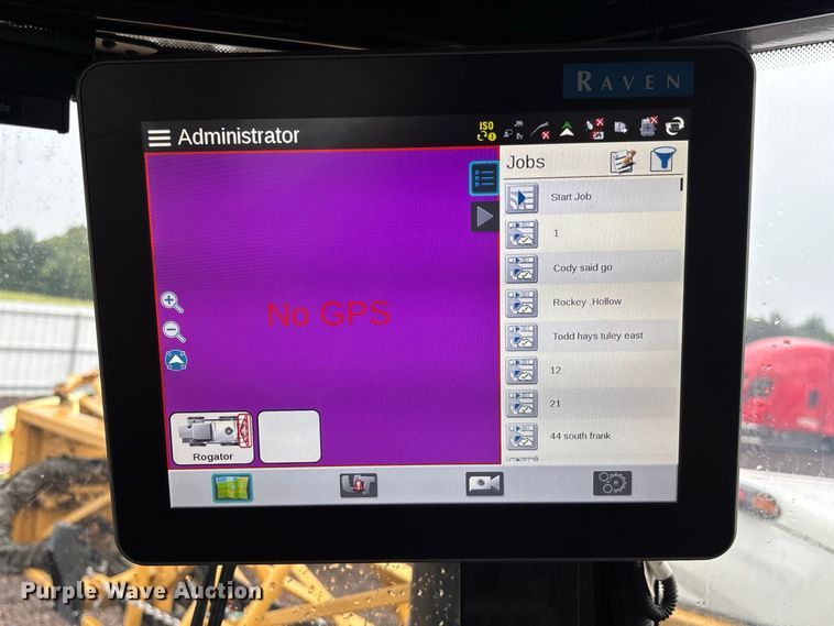 image for item YA4451 2018 RoGator RG1100C sprayer